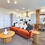 Luxury 2 Bed Townhouse Apartment, Harrogate Centre