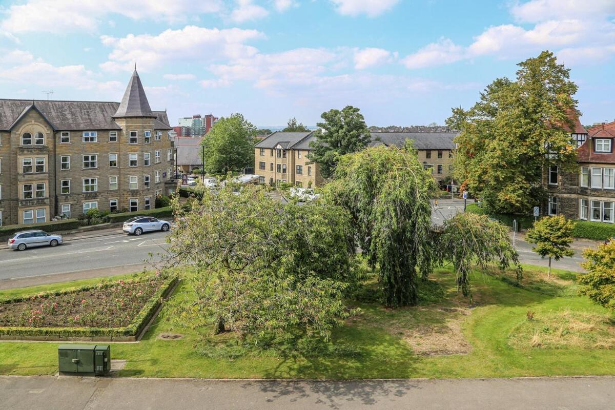 Luxury 2 Bed Townhouse Apartment, Centre *