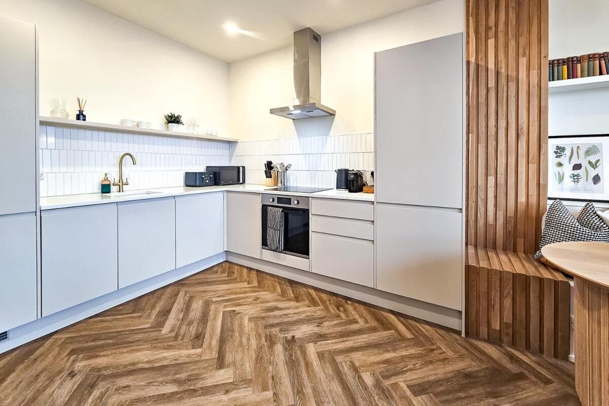 Apartment Luxury 2 Bed Townhouse Apartment, Centre