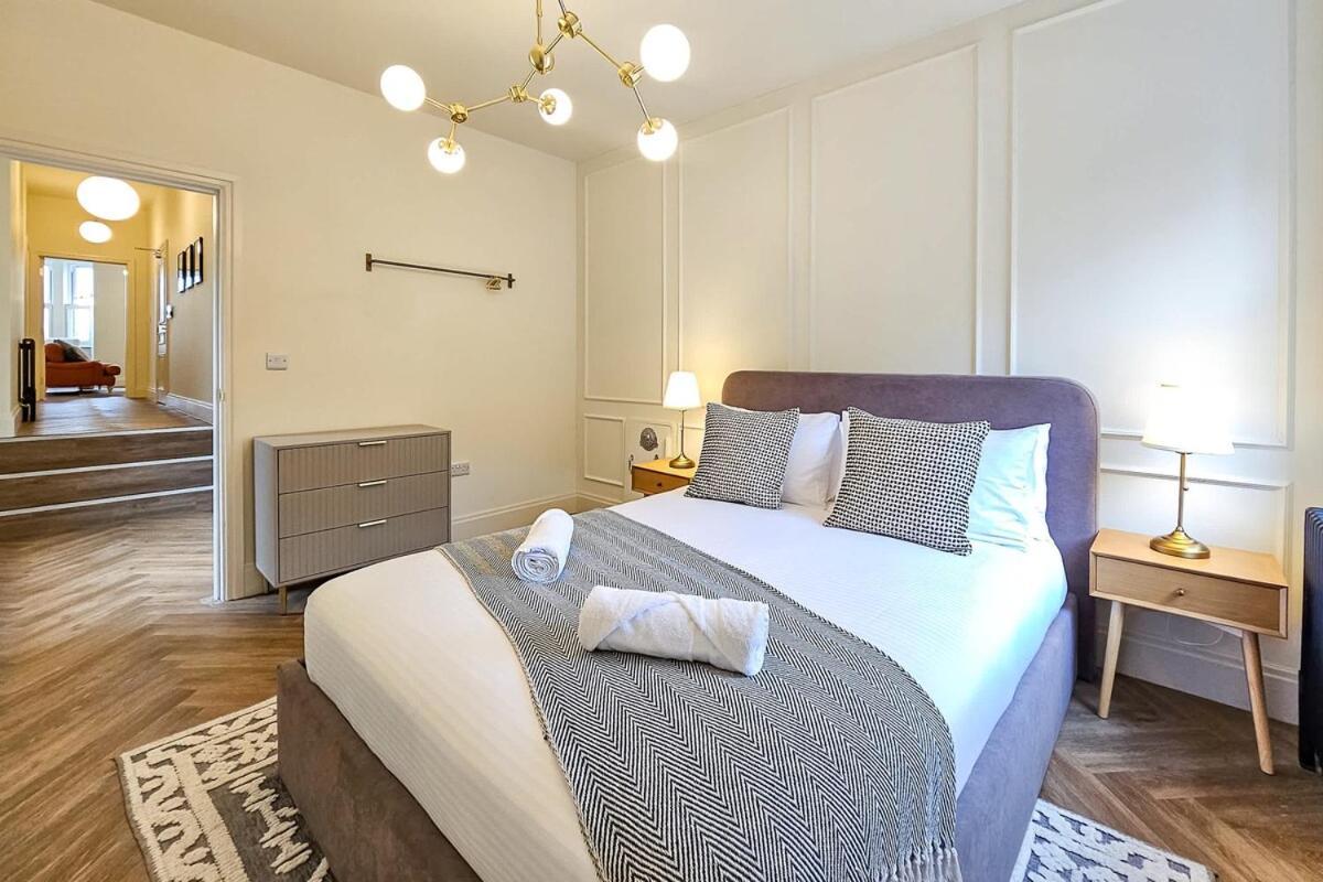 Luxury 2 Bed Townhouse Apartment, Centre Harrogate
